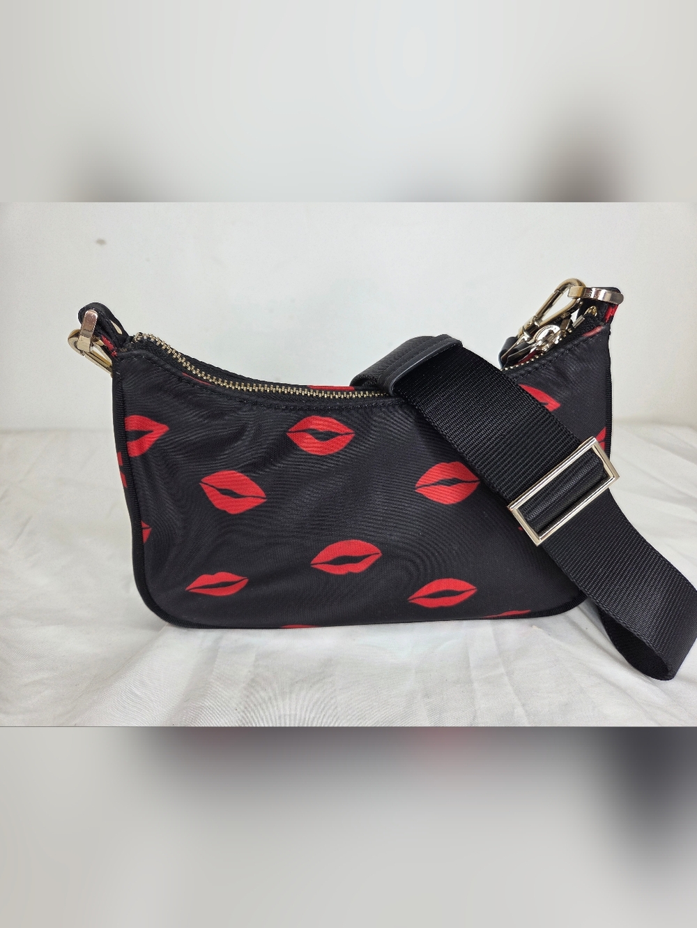 Kate Spade New York The Little Better Sam Kisses Crossbody Bag - Picture 5 of 13